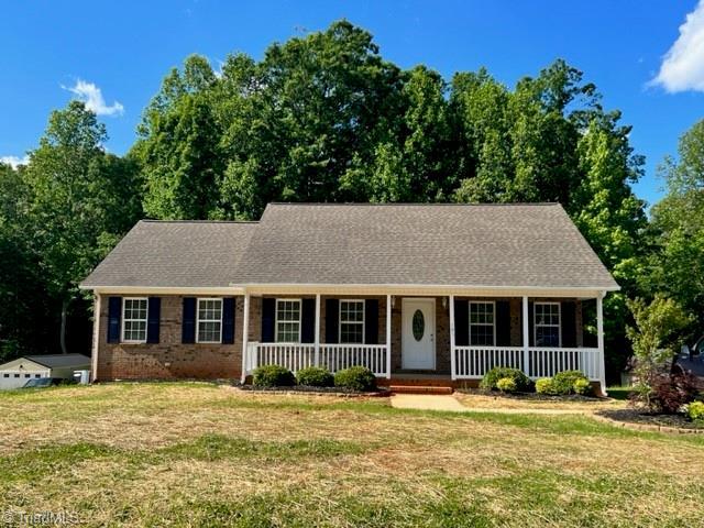 795 Old Castle, 1142293, Randleman, Stick/Site Built,  for sale, Jenna Connolly,  Connection Realty, LLC